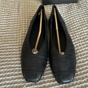 Frye Claire Woven Flat